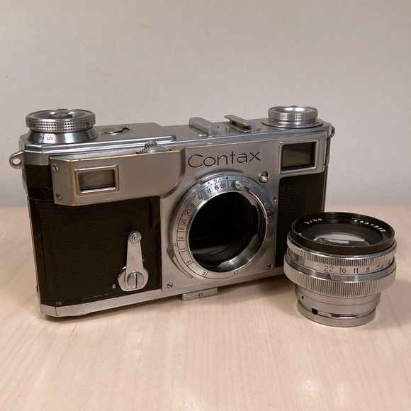 Contax II Zeiss Ikon 35mm Rangefinder Camera w/ Jupiter 8M 50mm f / 2 (Serviced) - Picture 1 of 17